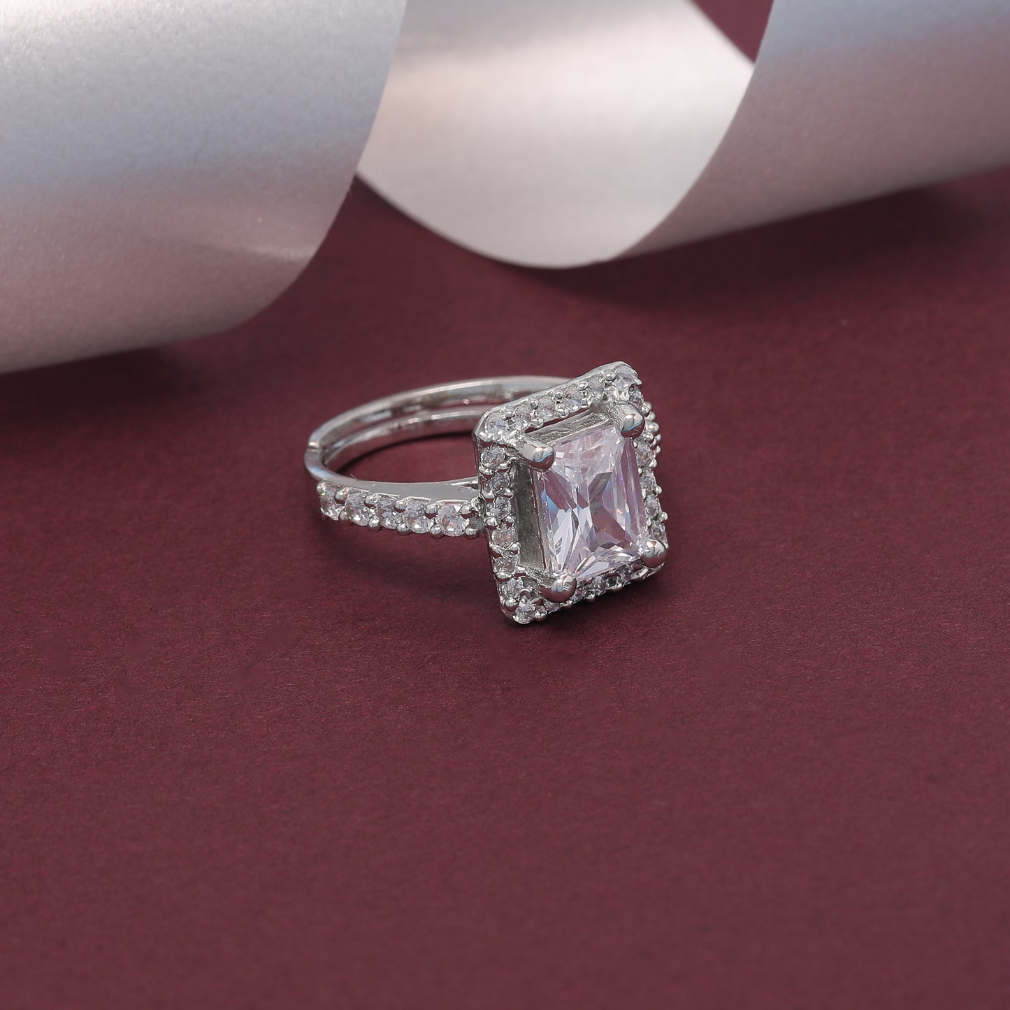 Solitaire ring silver