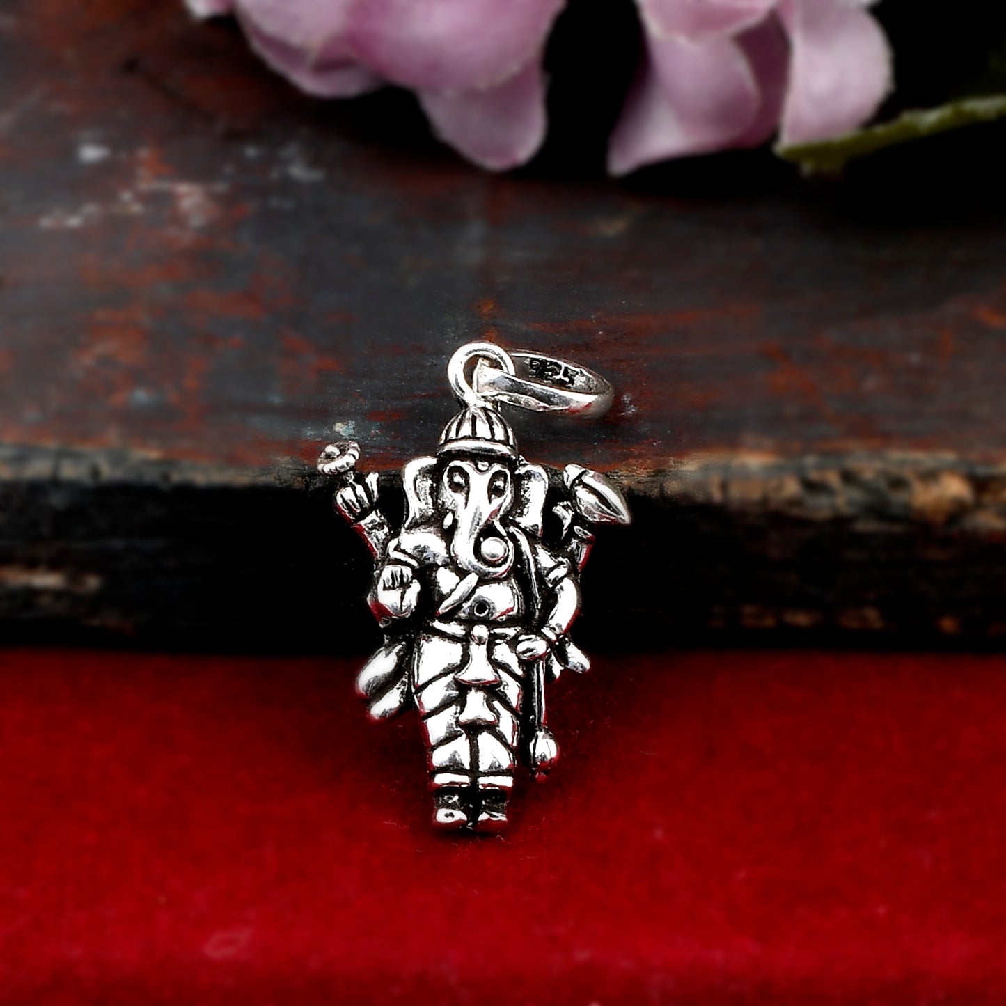 lord ganesha pendant
