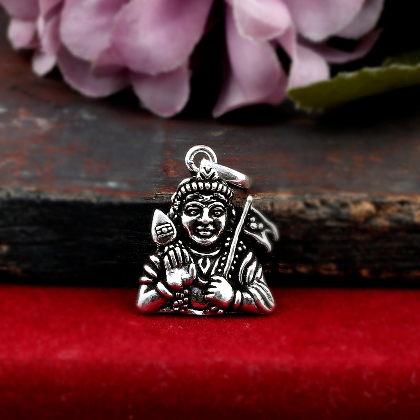 murgan locket