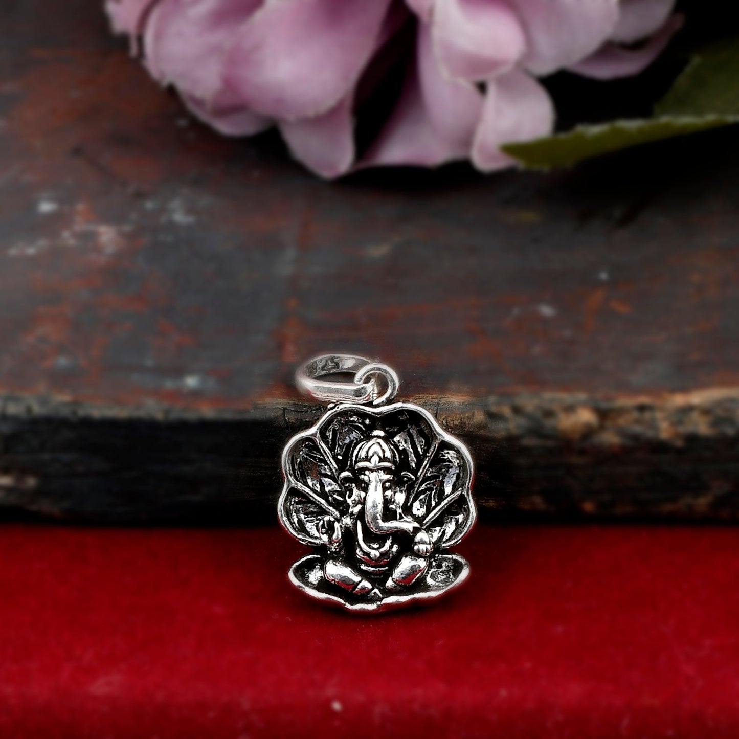 lord ganesha pendant