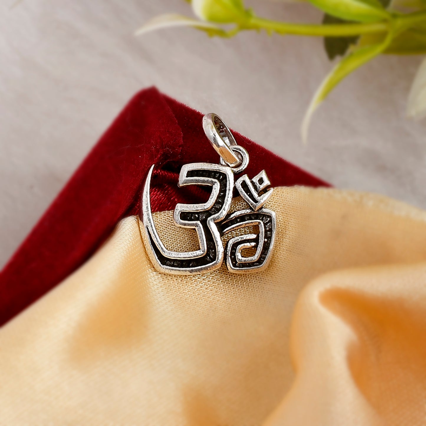 Sterling Silver 925 OM/ Aum Pendant Locket (2.0gm)