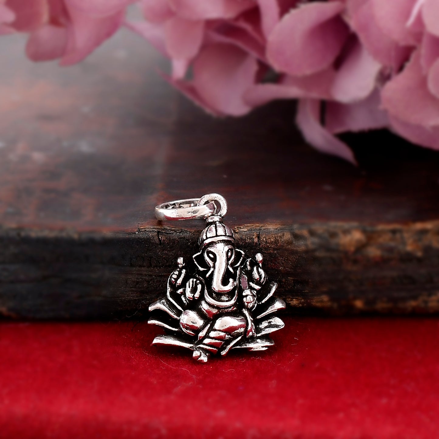 silver ganesha locket