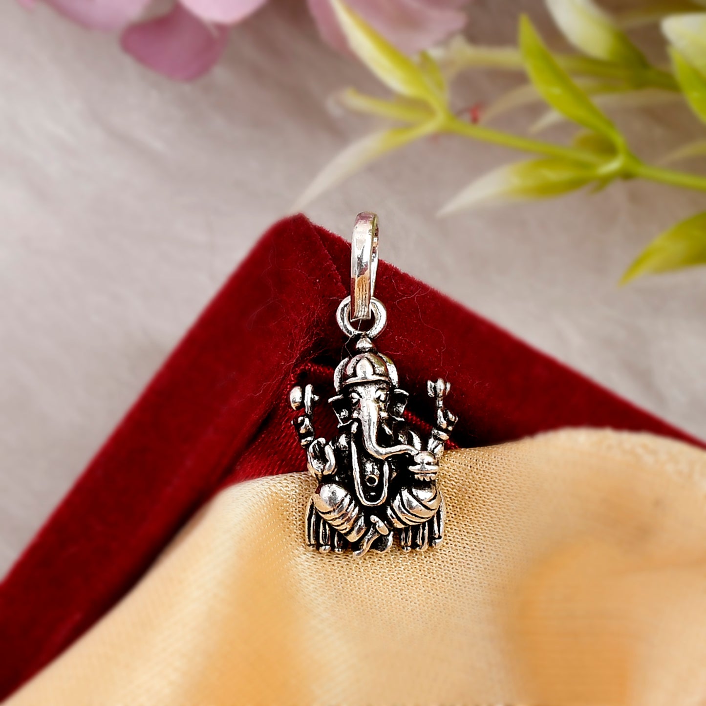 lord ganpati locket
