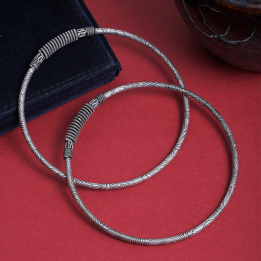 silver leg kada women