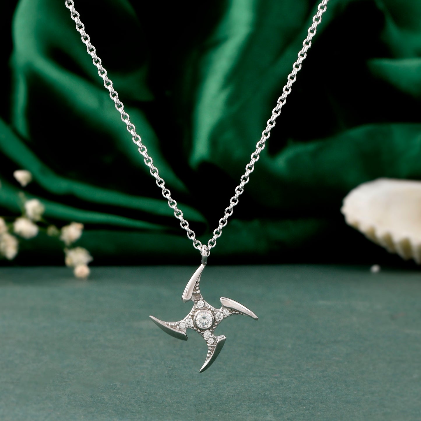 silver pendant chain