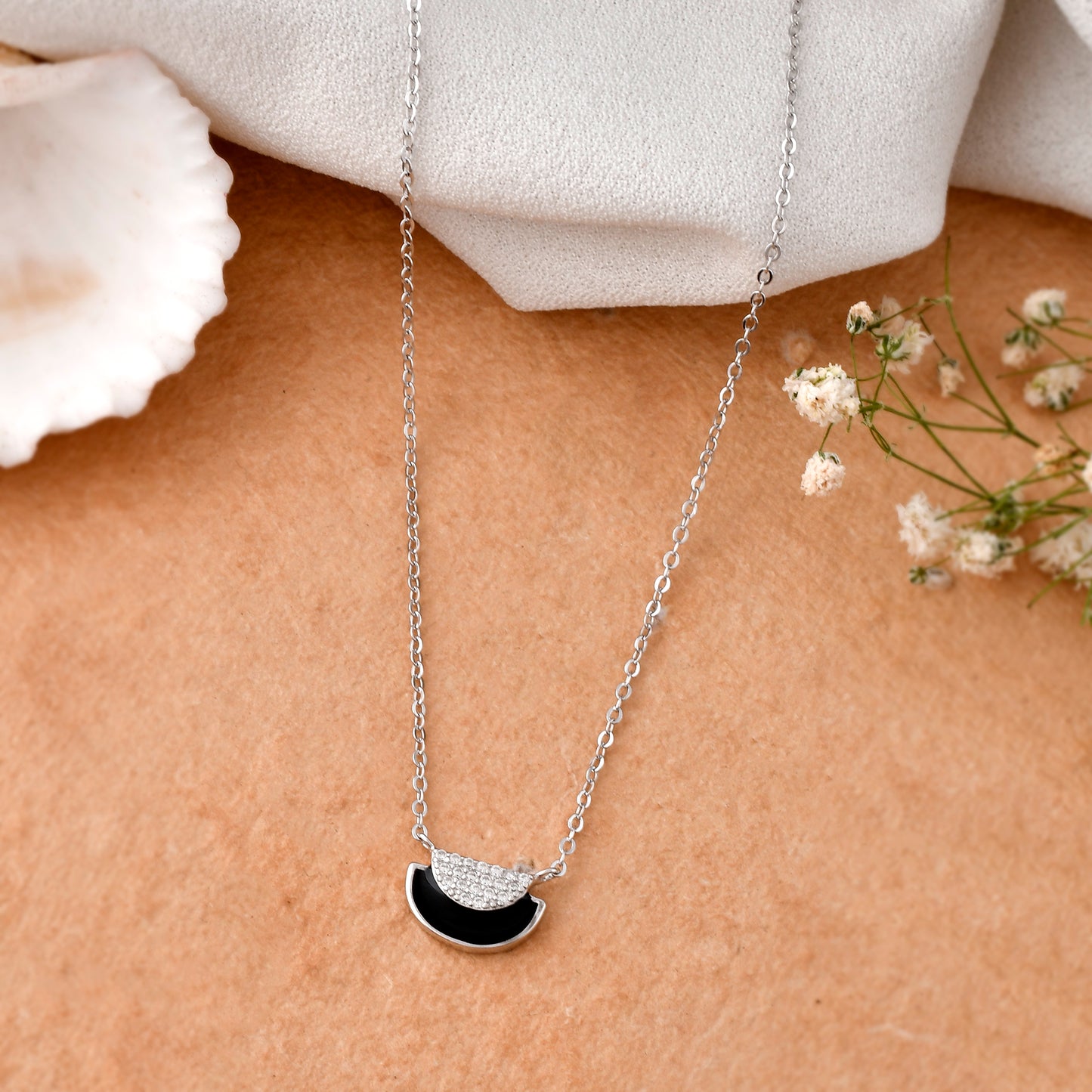 silver pendant chain