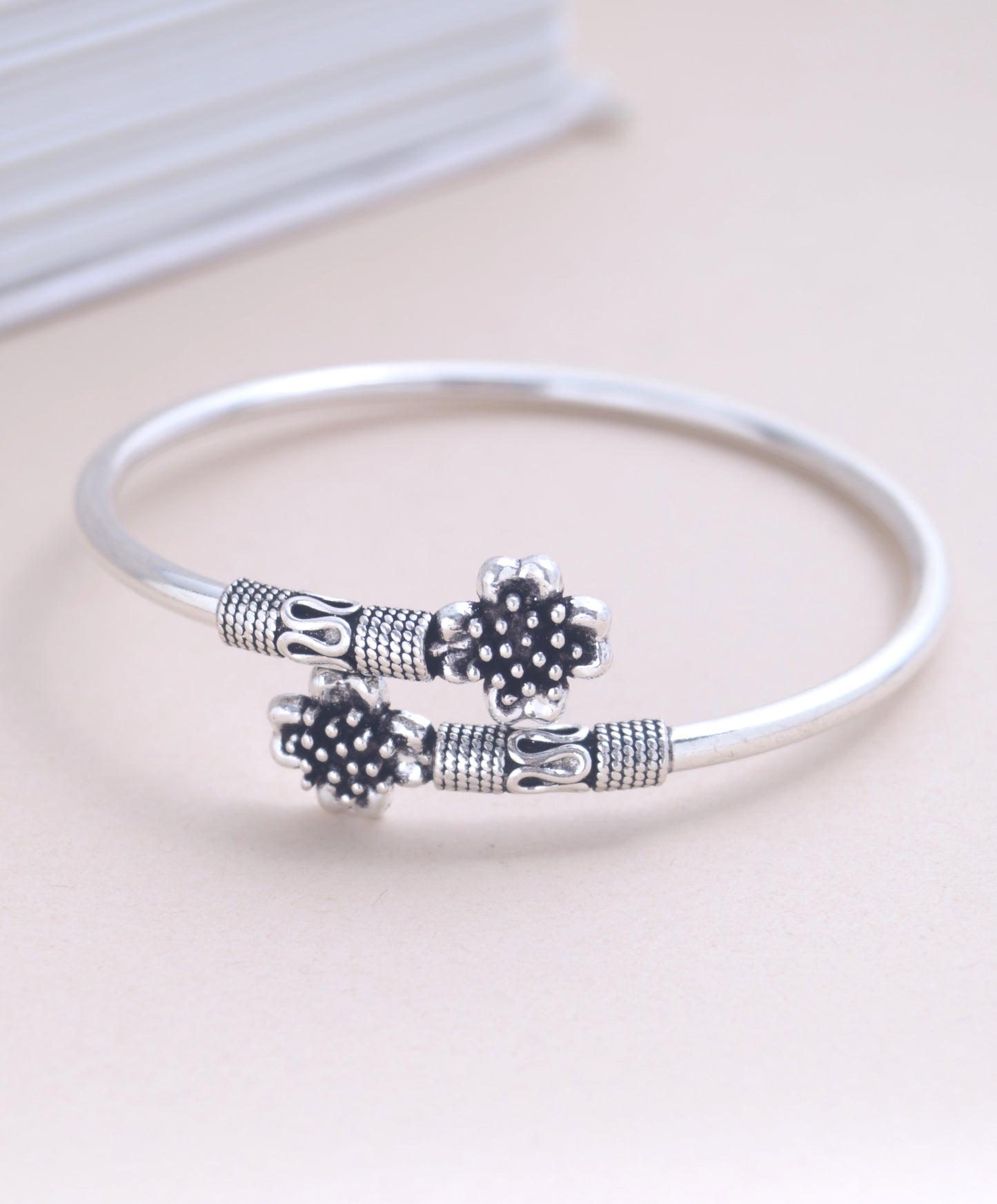 silver kada women