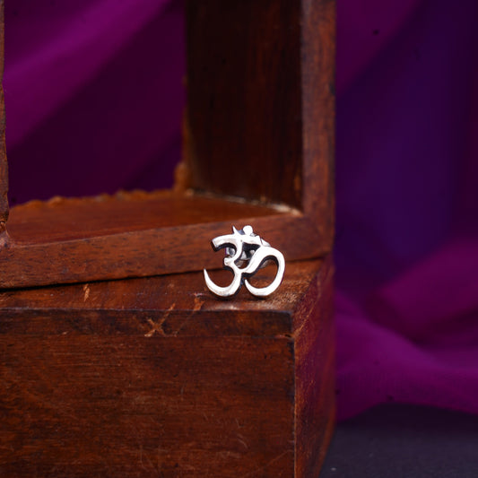 Silver Aum Earring Stud