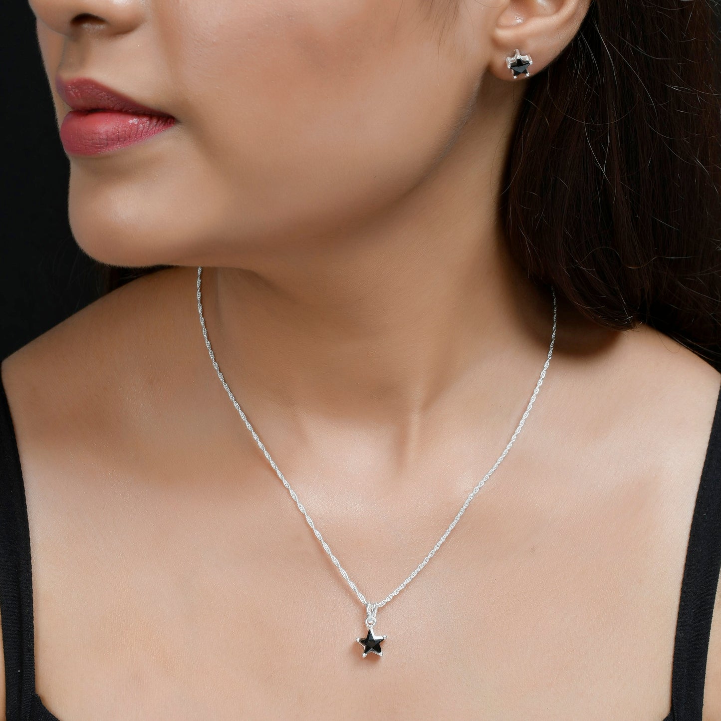 solitaire pendant chain women