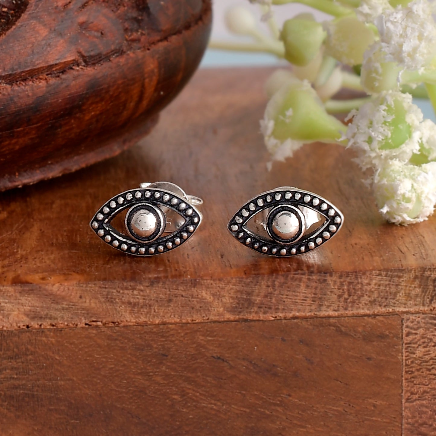 Oxidized evil eye earring