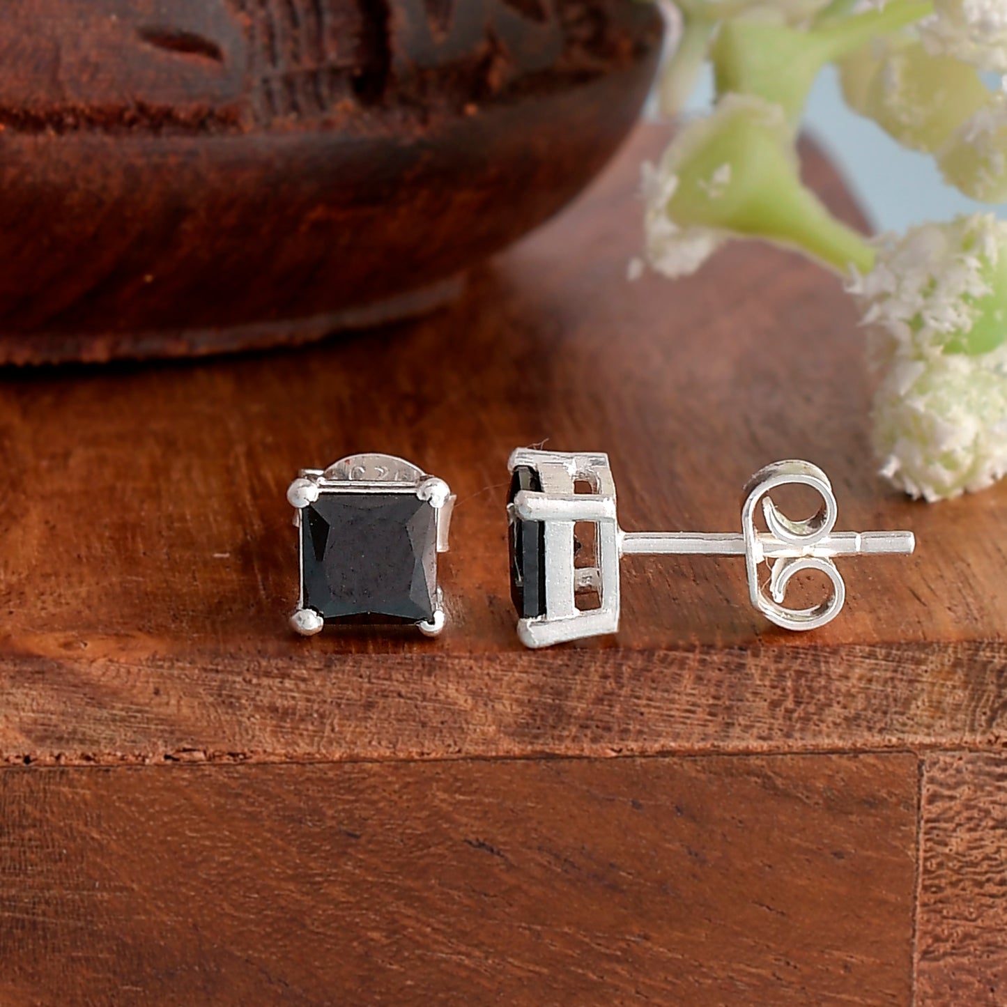 silver stud