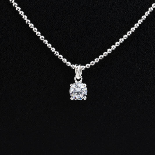 chain pendant necklace