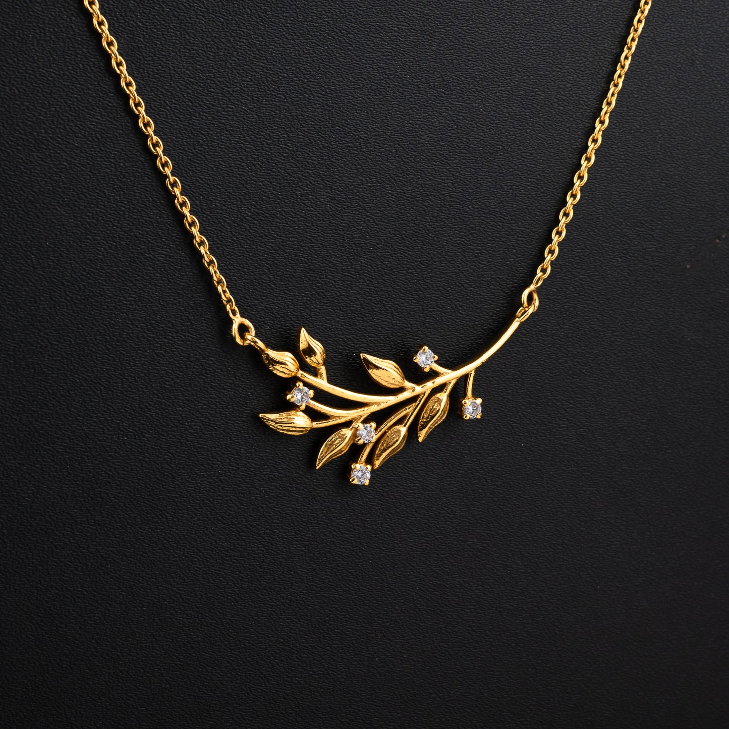 925 Sterling Silver Beautiful Branch & Leaf Pendant Necklace For Women & Girls