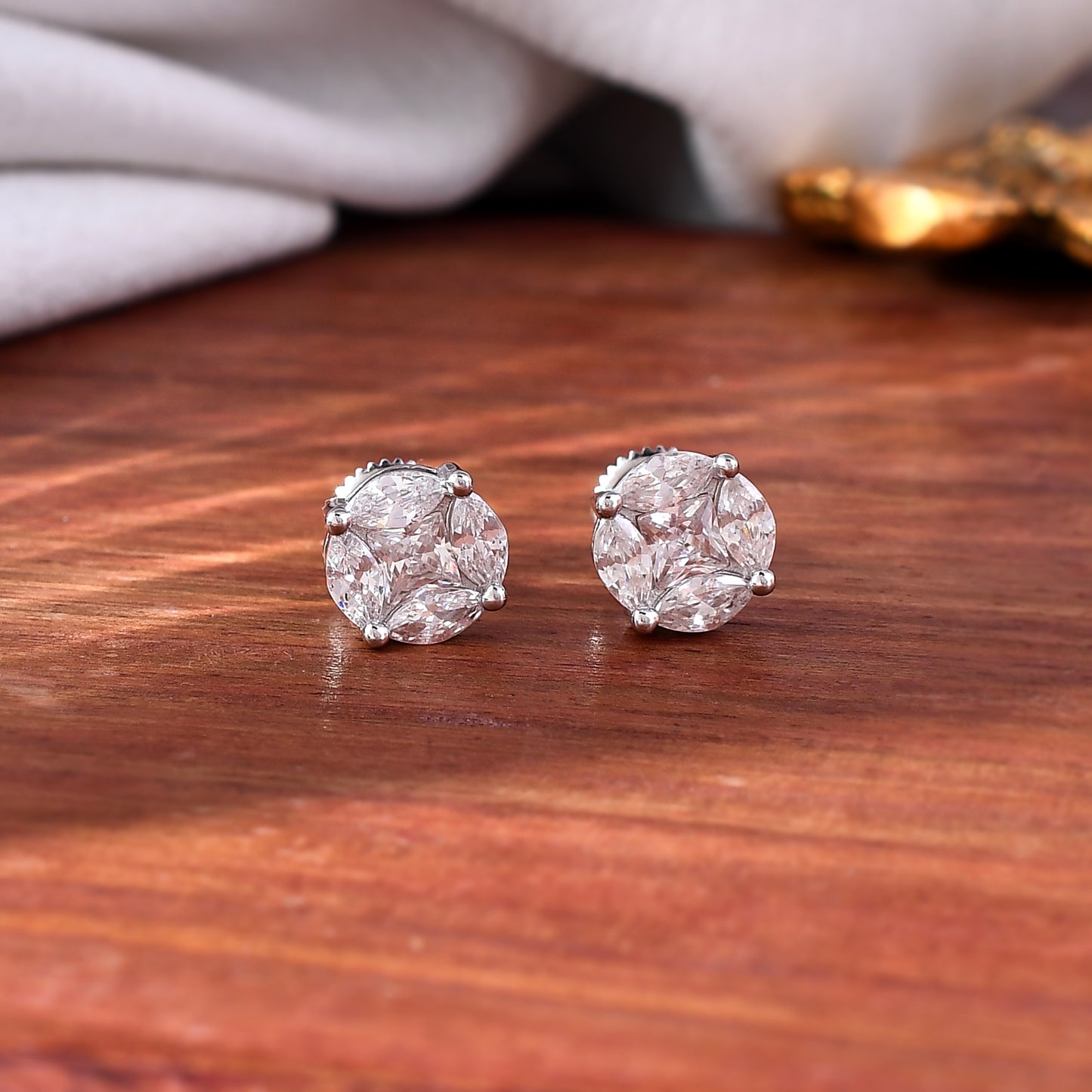 silver diamond stud