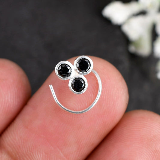 women nose stud
