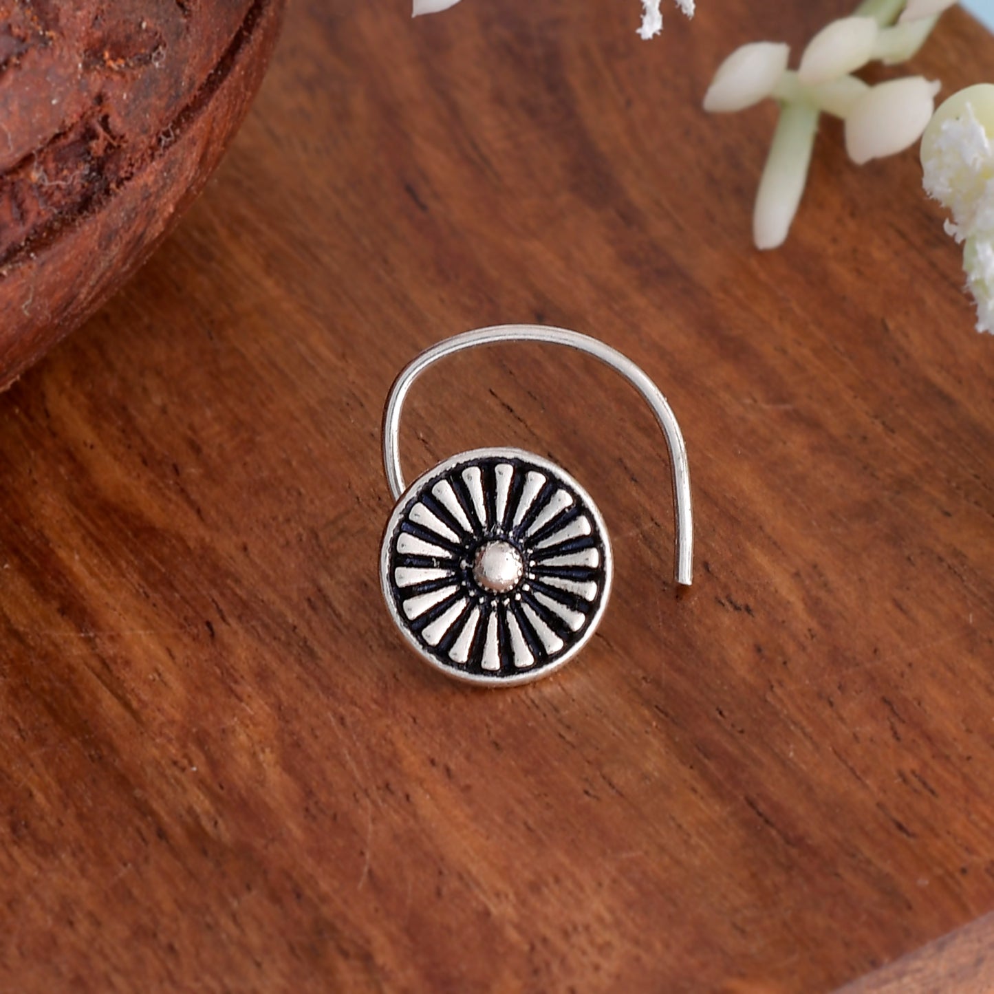 silver nose pin