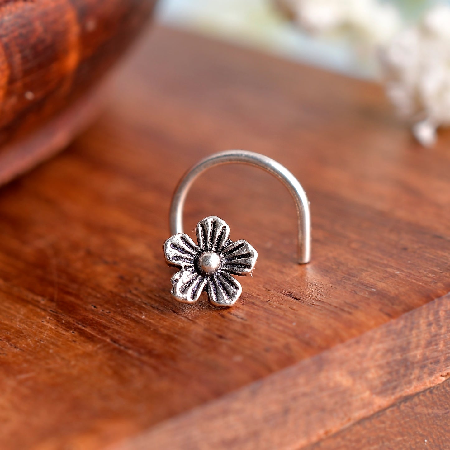 silver nose pin