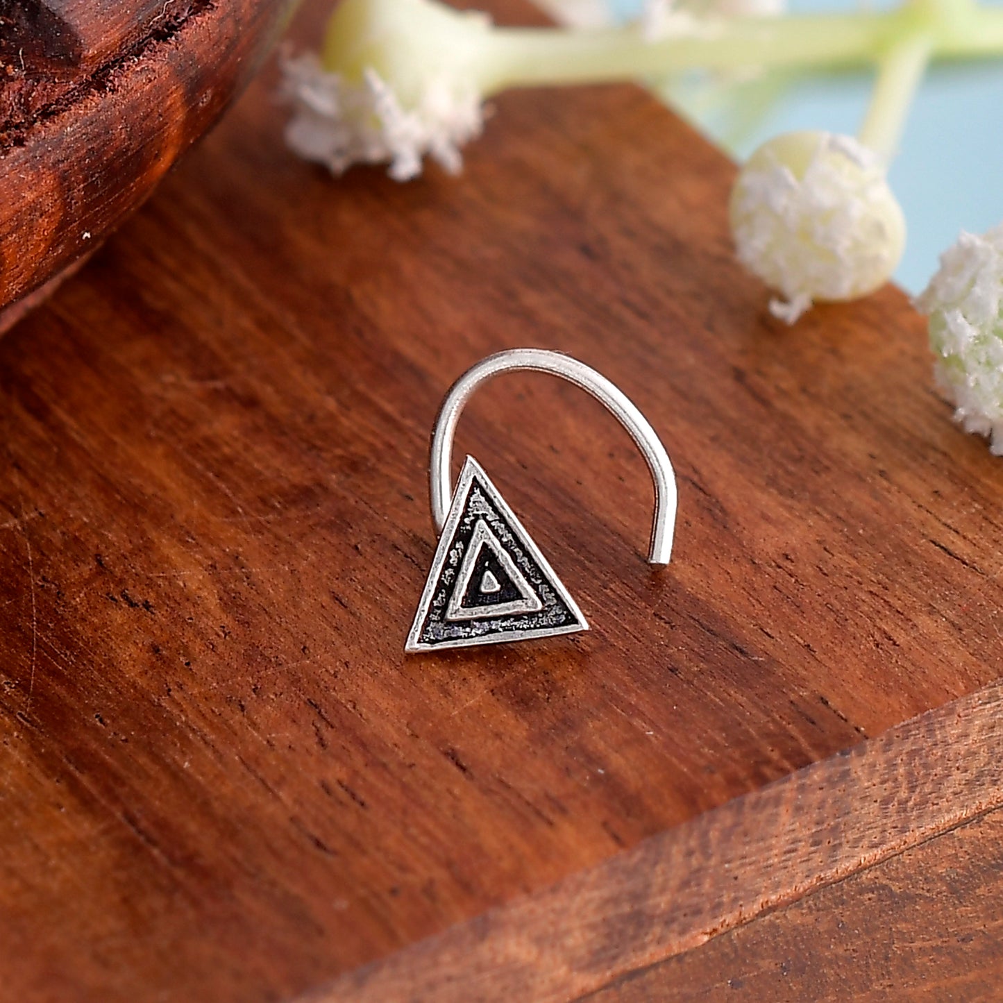 silver nose pin