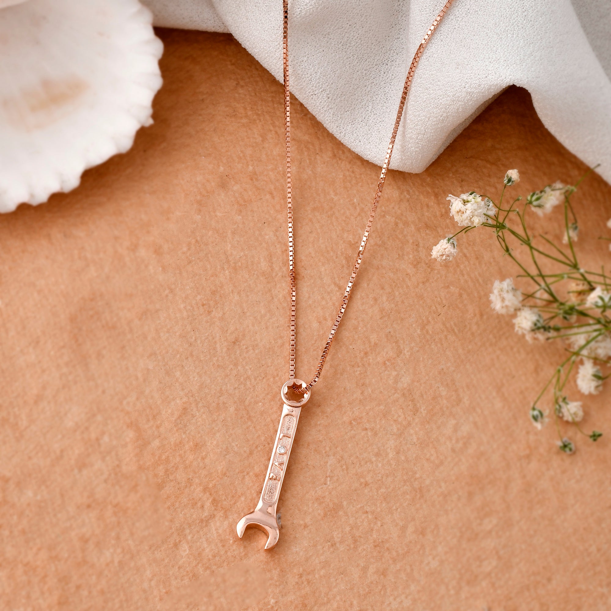 Rose gold sale v necklace