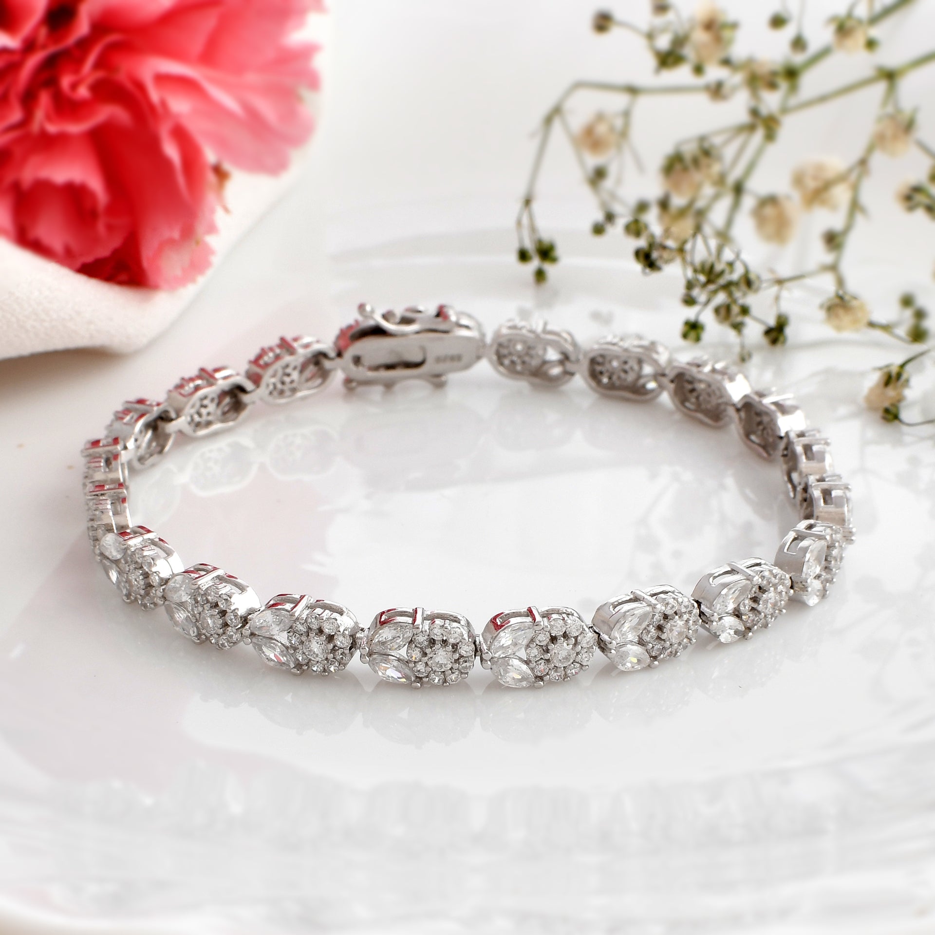 Lightweight Bracelet Silver  Elegant and Comfortable Silver Bracelets –  NEMICHAND JEWELS