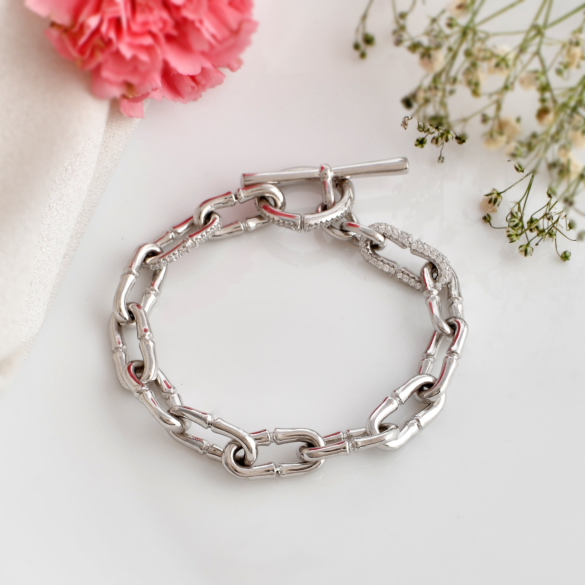 Amazon.com: Octwine Boho Dainty Silver Stacking Bangles Stackable Pearl  Bracelet Set Chunky Layered O T Clasp Bracelet Chain Jewelry for Women and  Girls （4 pcs）: Clothing, Shoes & Jewelry