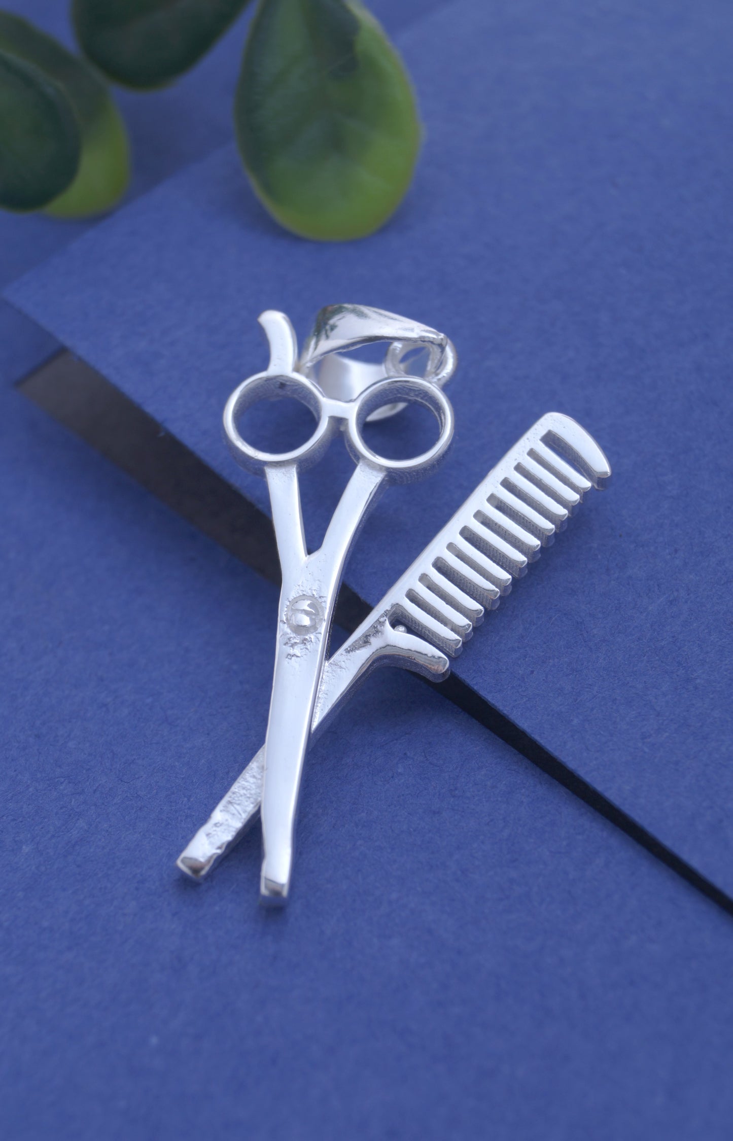 scissor comb locket