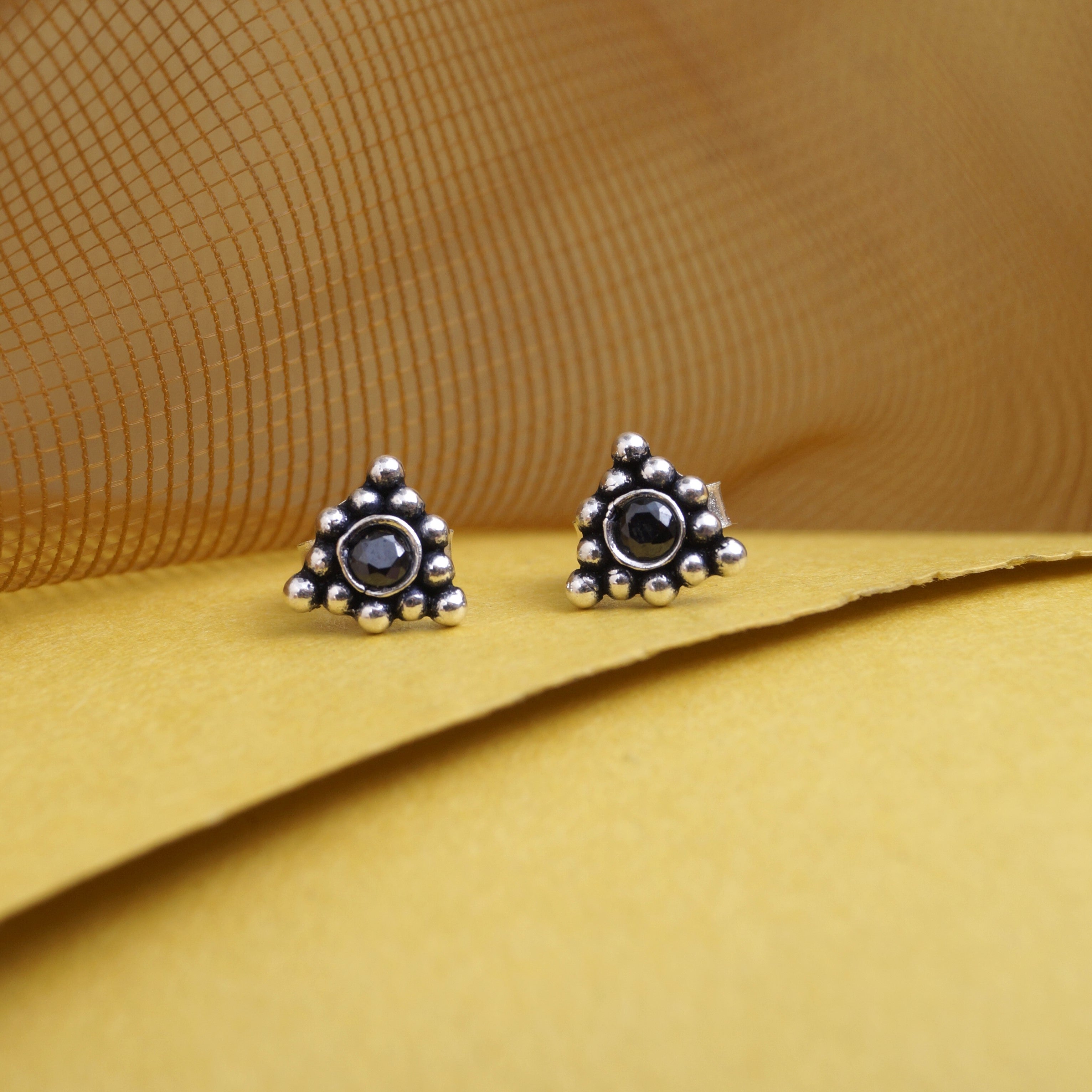 Tiny Spider Stud Post Earrings — Inchoo Bijoux