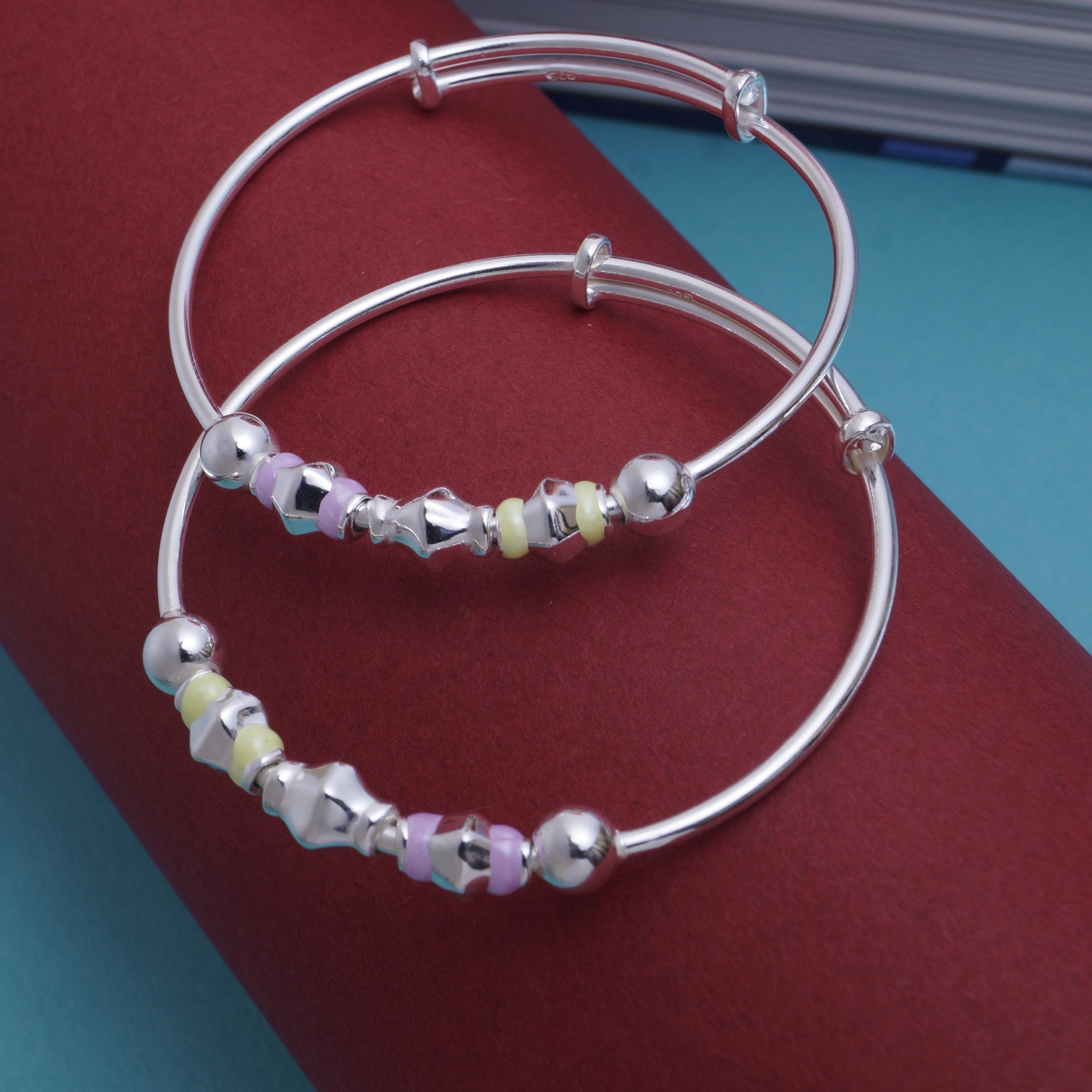 Wholesale Simple Girls Heart Shaped Four Leaf Clover Silver Bracelet -  China Silver Bracelet and Four Leaf Clover Bracelet price |  Made-in-China.com