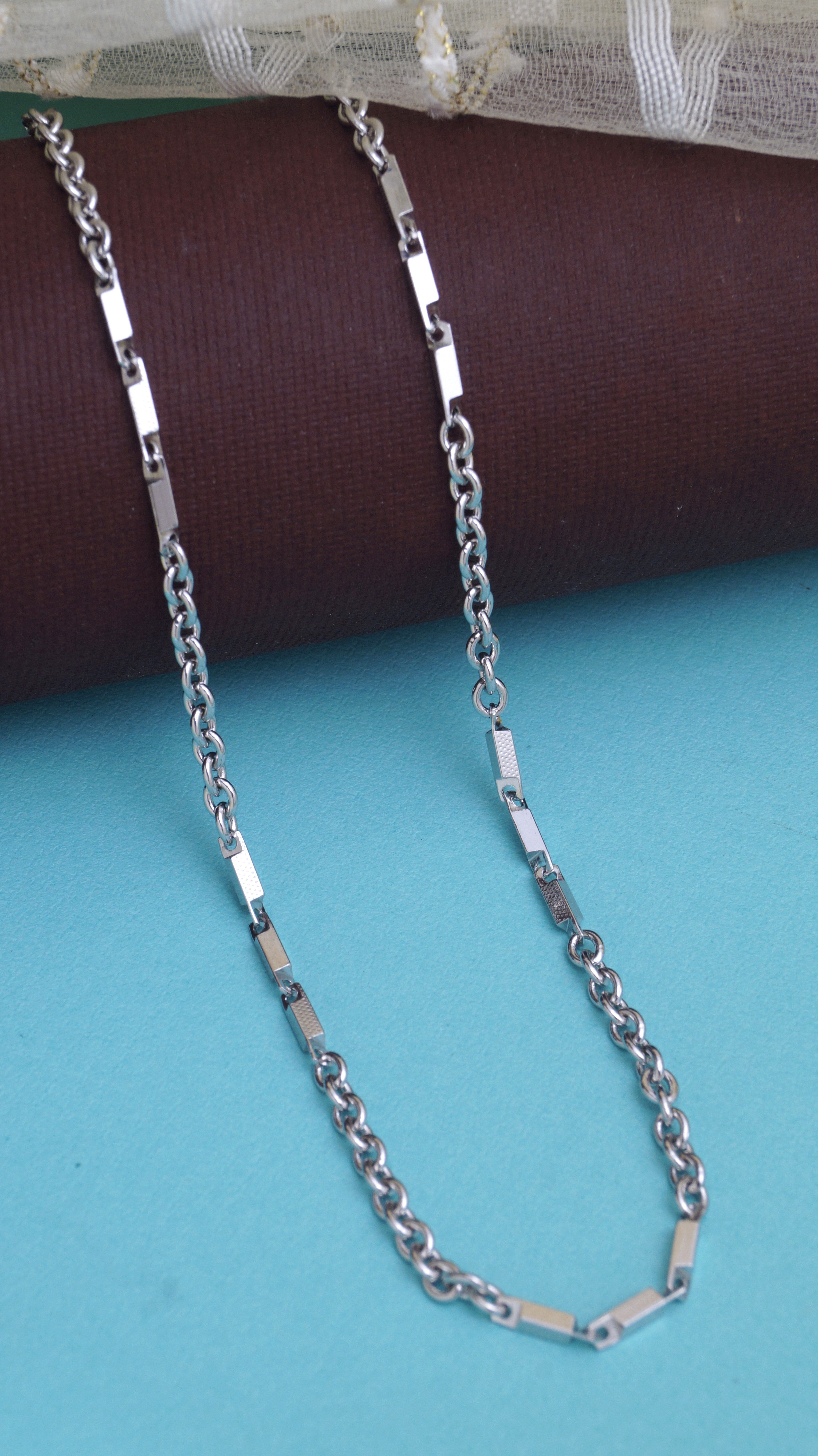 Silver gents chain on sale design