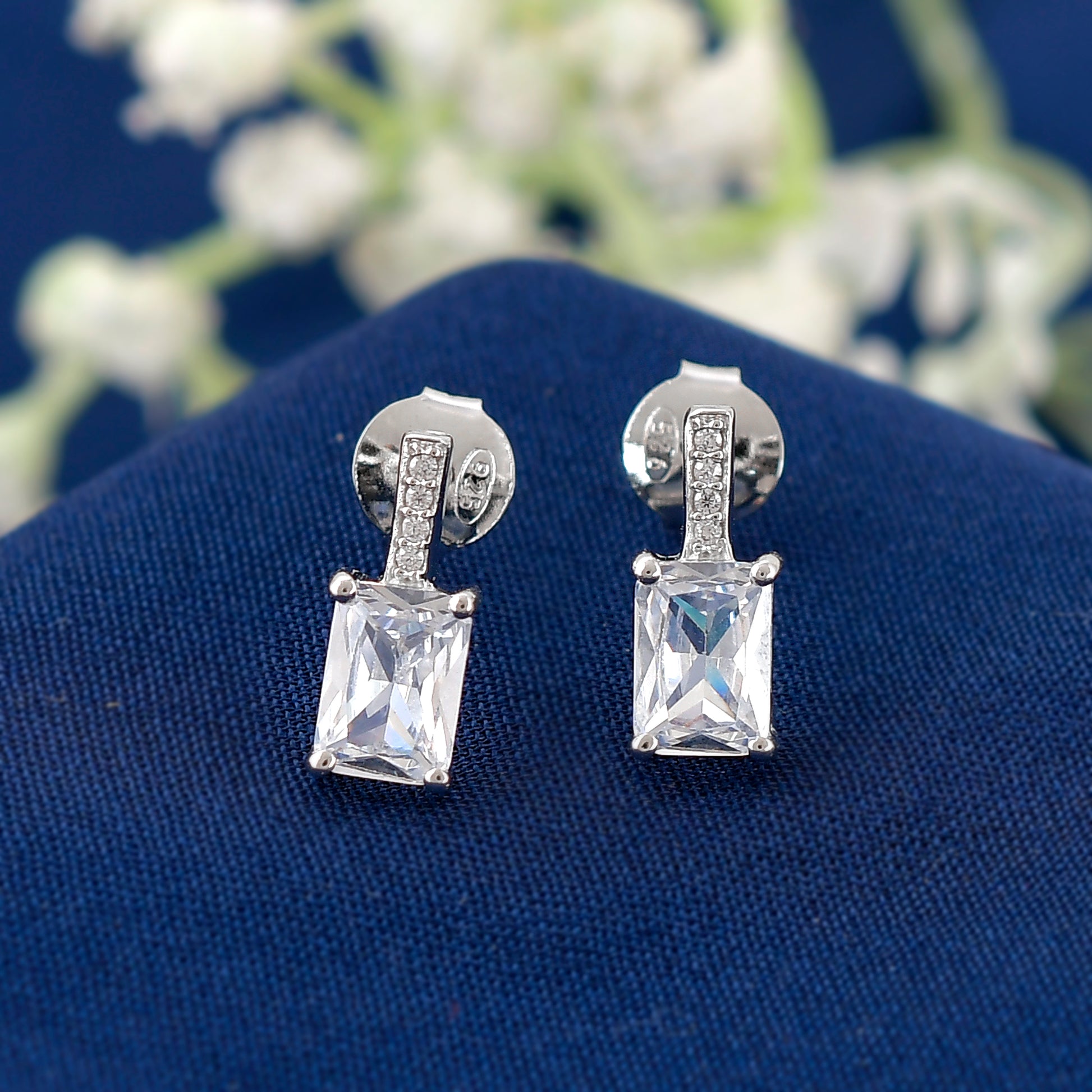 diamond earring women