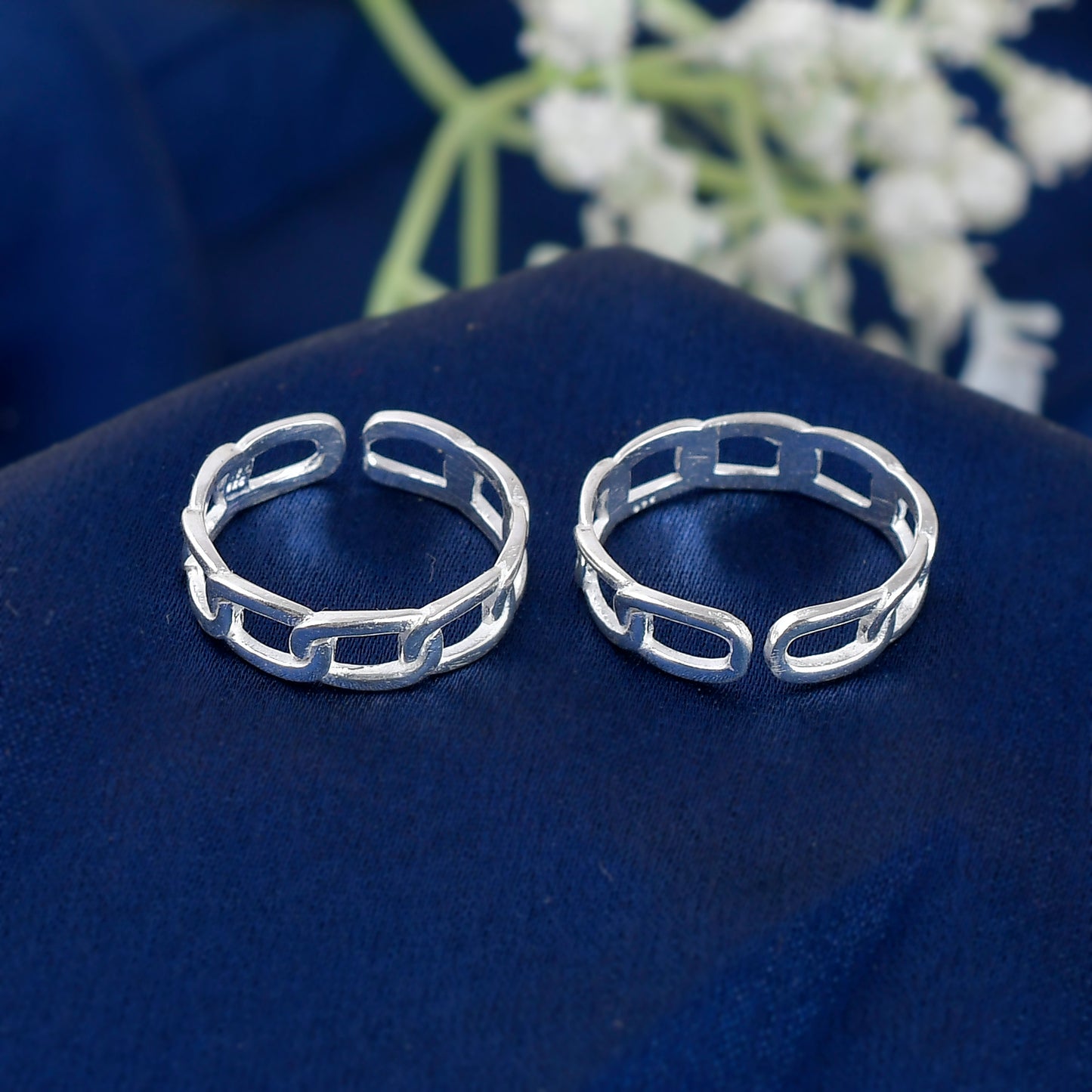 925 Sterling Silver Curb Toe Rings For Women (Free Size)