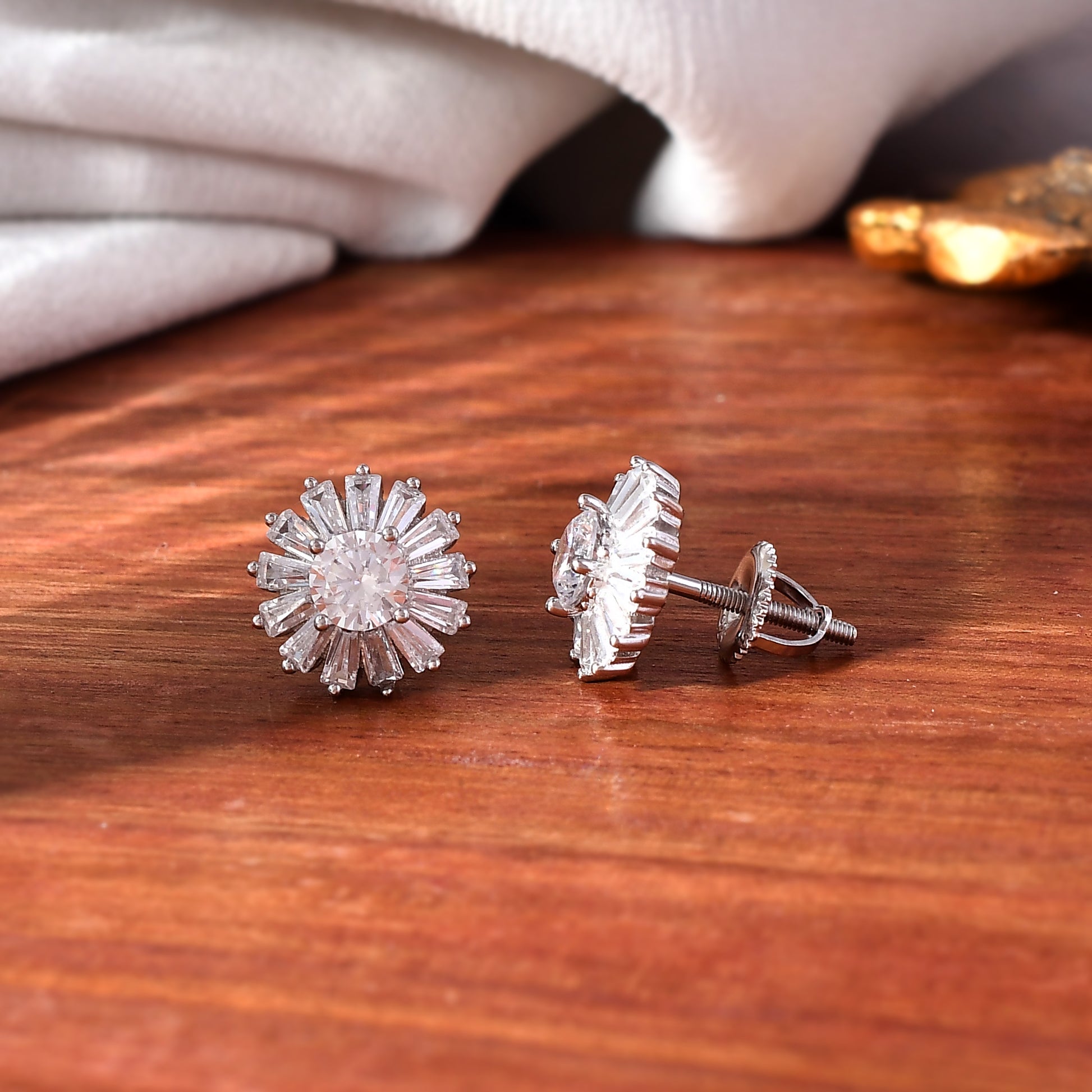 silver diamond earring