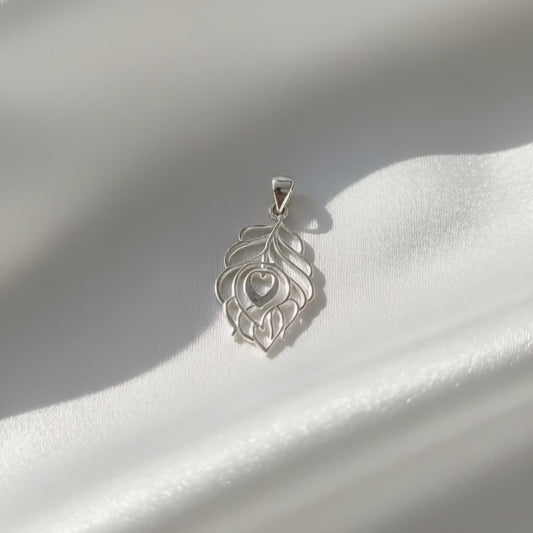 925 Sterling Silver Peacock Feather Pendant with Heart Design for Men & Women