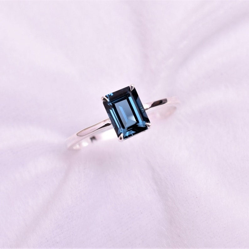 Natural London Blue Topaz Gemstone Ring - 925 Sterling Silver Ring